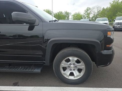 Used 2018 Chevrolet Silverado 1500 LT w/ All Star Edition AWD/4WD image 4