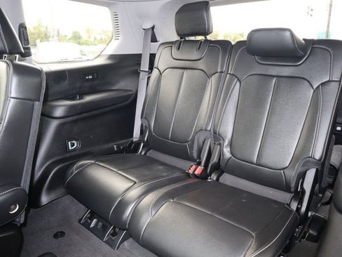 Used 2022 Jeep Grand Cherokee L Limited AWD/4WD image 20