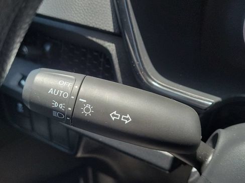 Used 2025 Honda CR-V LX image 16