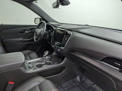 Used 2023 Chevrolet Traverse RS image 42