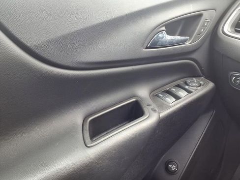 Used 2024 Chevrolet Equinox LT w/ LPO, Floor Liner Package image 19