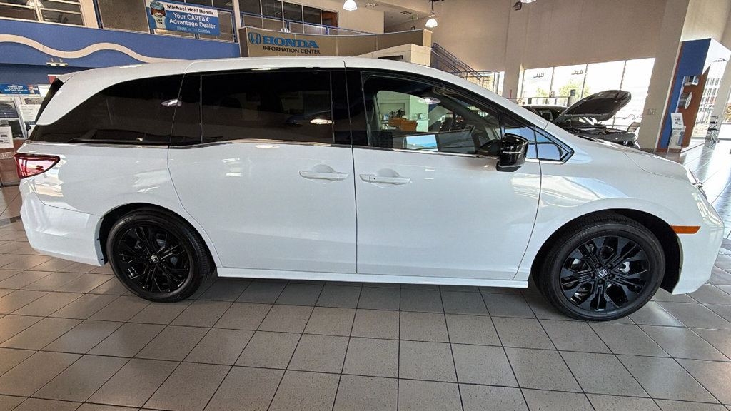 New 2026 Honda Odyssey Sport-L image 2