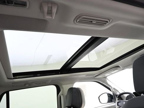 New 2026 Lincoln Navigator Reserve w/ Jet Appearance Package image 17