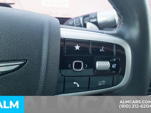Used 2025 Genesis GV80 2.5T Standard AWD/4WD image 11