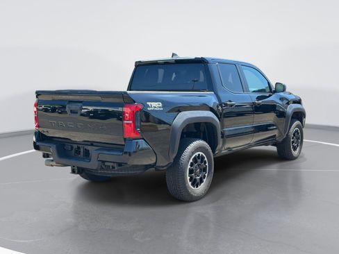 Used 2024 Toyota Tacoma TRD Off-Road AWD/4WD image 5