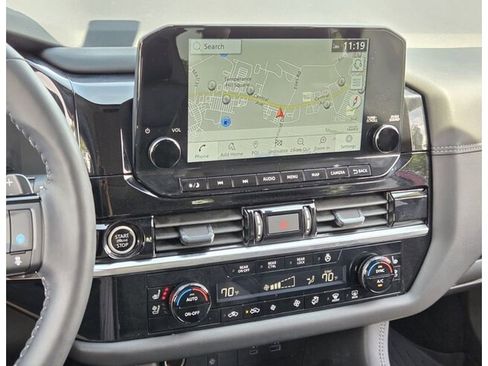 Used 2024 Nissan Pathfinder Platinum FWD image 24
