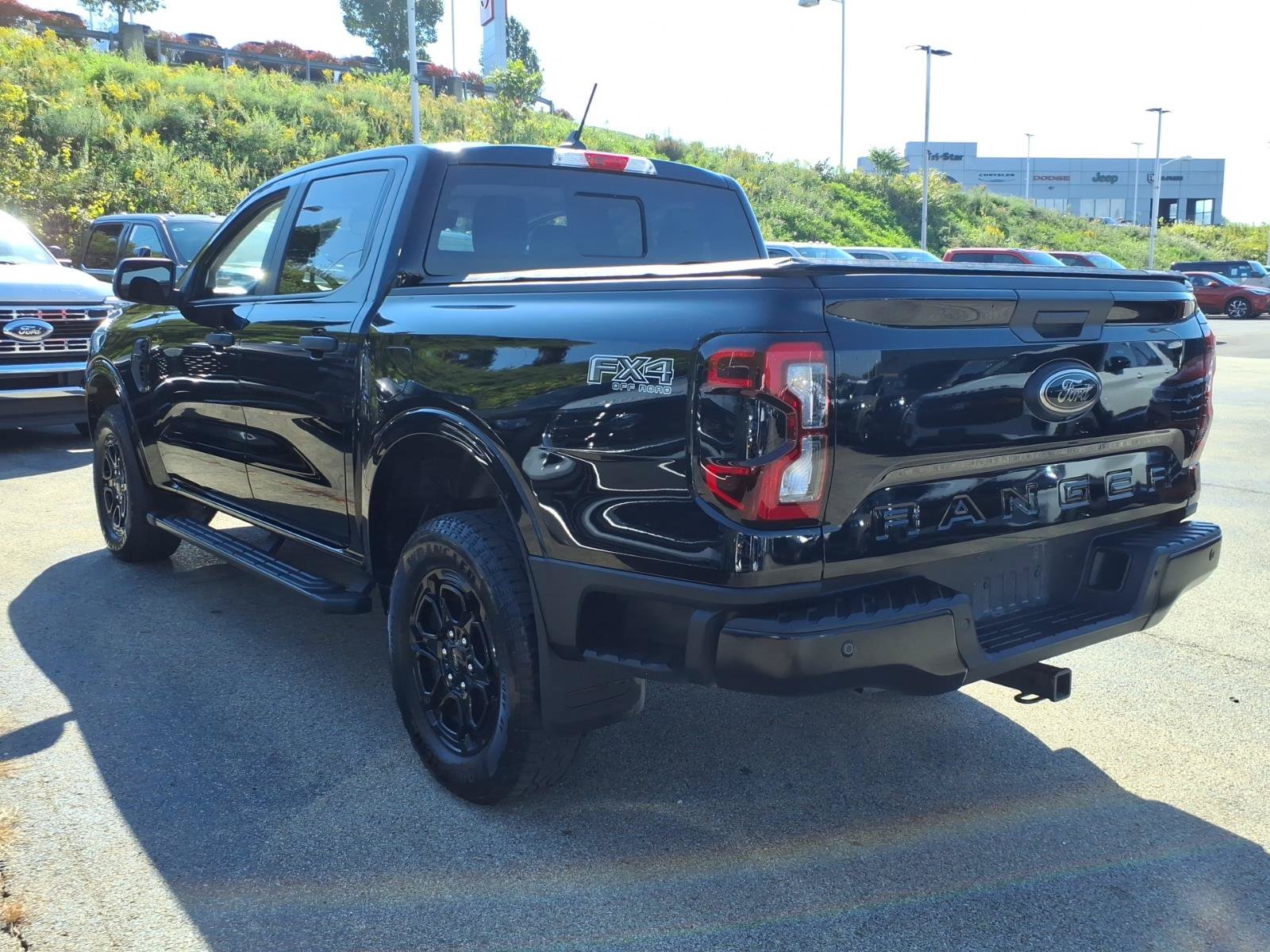 Used 2025 Ford Ranger XLT w/ FX4 Off-Road Package AWD/4WD image 4