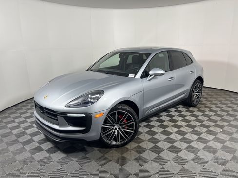 Certified 2026 Porsche Macan S AWD/4WD image 1