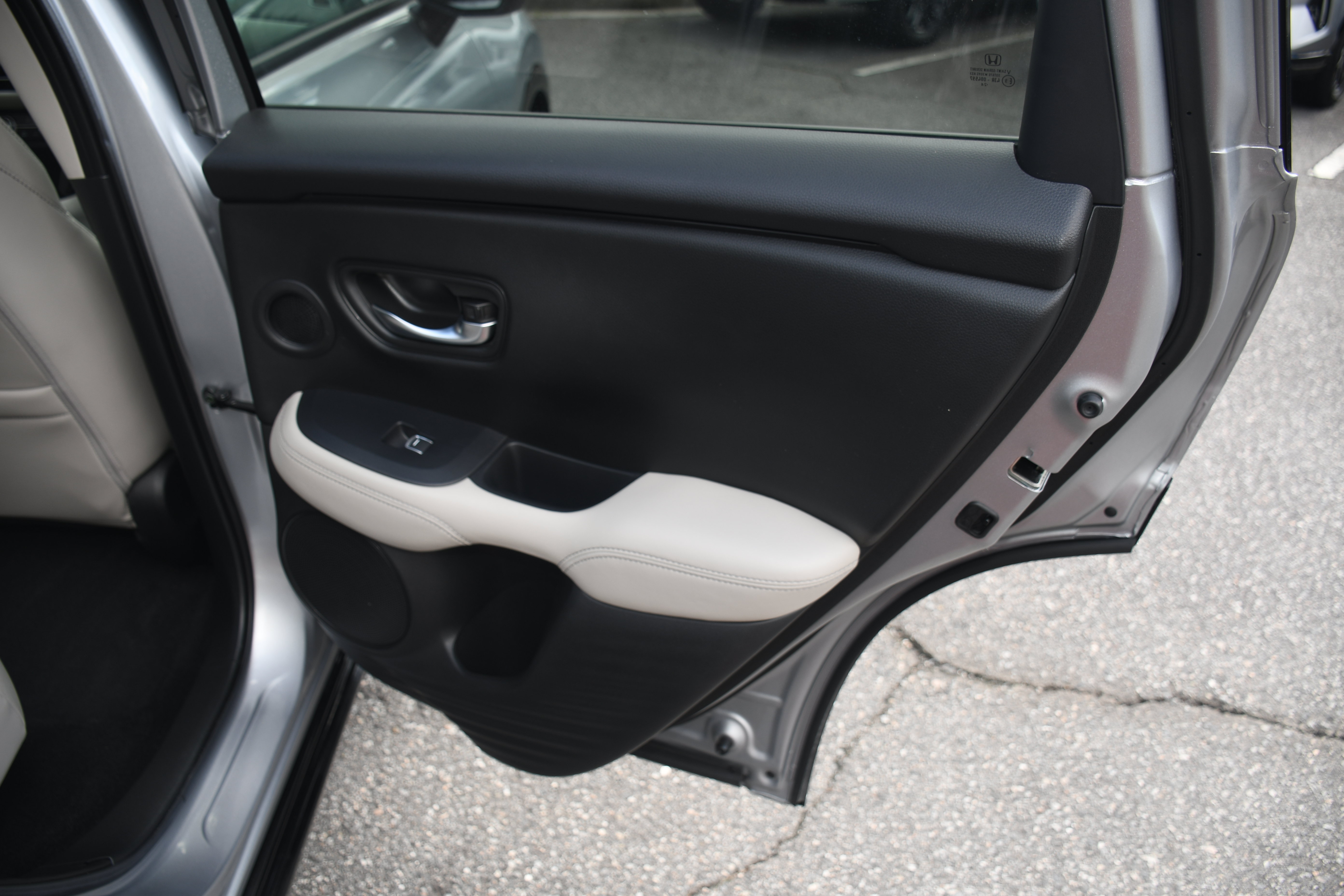 Used 2025 Honda HR-V EX-L image 20