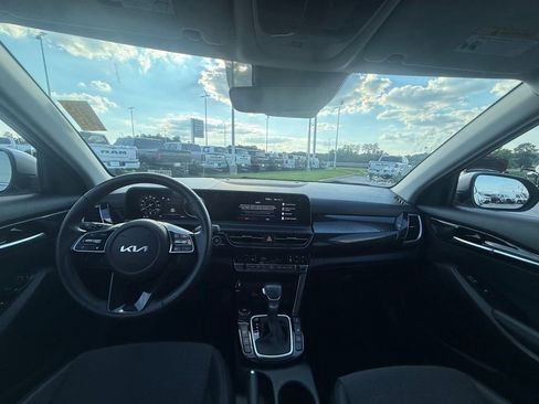 Used 2024 Kia Seltos S AWD/4WD image 9