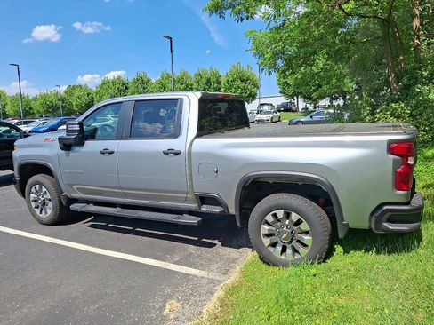 Used 2024 Chevrolet Silverado 2500 Custom w/ Custom Value Package AWD/4WD image 3