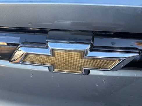 New 2026 Chevrolet Equinox EV LT image 38