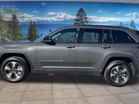 Used 2024 Jeep Grand Cherokee Limited 4xe image 8