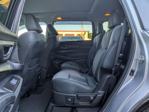 Used 2022 Subaru Ascent Onyx Edition image 10