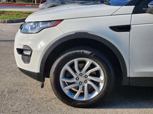 Used 2018 Land Rover Discovery Sport HSE AWD/4WD image 8
