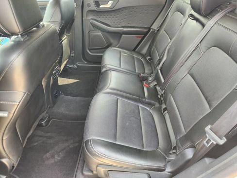 Used 2020 Ford Escape Titanium FWD image 30