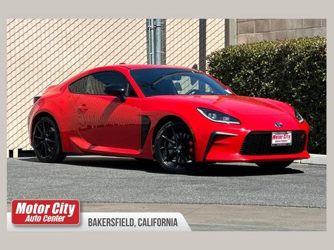 Used 2024 Toyota GR86 Premium w/ Performance Package RWD image 1