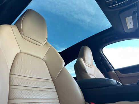 Used 2022 Porsche Cayenne E-Hybrid image 17