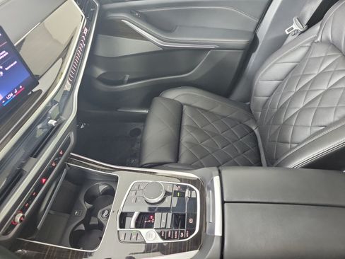 Certified 2024 BMW X5 xDrive50e AWD/4WD image 23