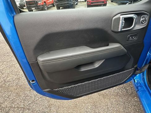 New 2026 Jeep Gladiator Sport AWD/4WD image 12