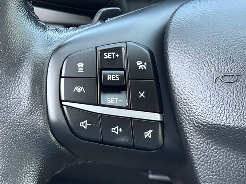 Used 2020 Ford Escape Titanium AWD/4WD image 20