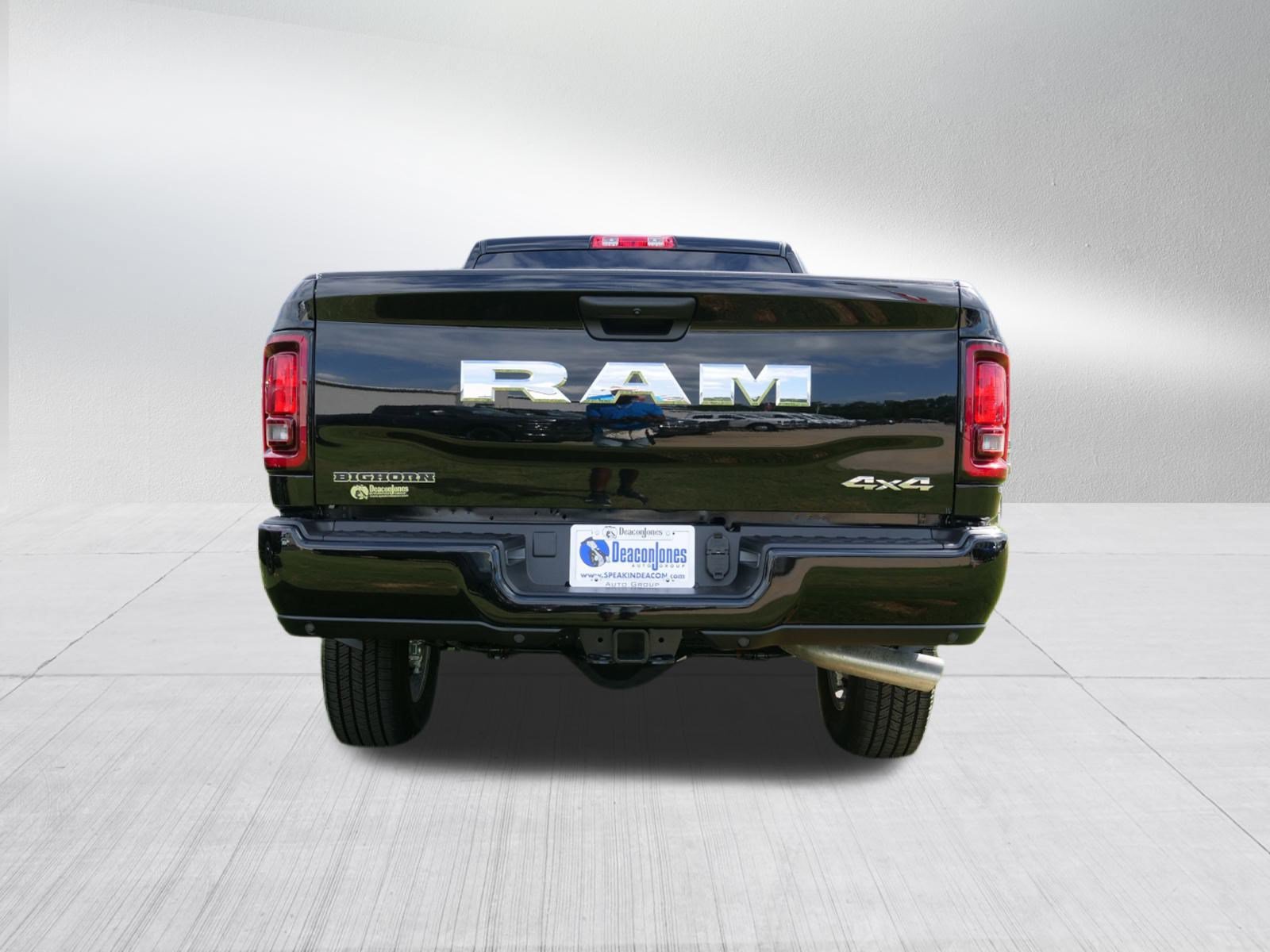 Used 2025 RAM 2500 Big Horn AWD/4WD image 4