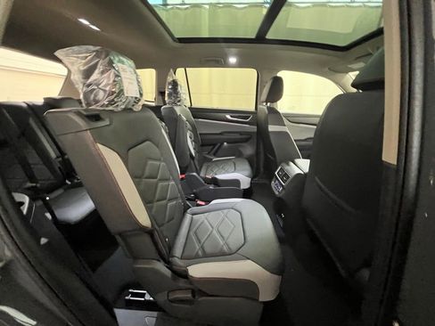 New 2026 Volkswagen Atlas Peak Edition AWD/4WD image 24