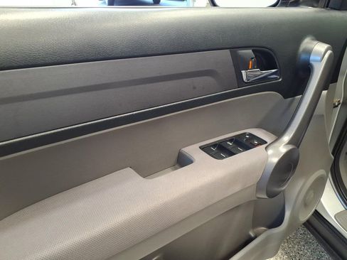 Used 2009 Honda CR-V LX image 8