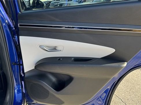 Used 2023 Hyundai Tucson SE image 9