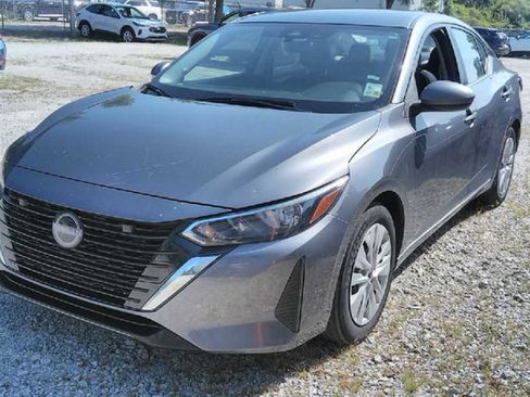 Used 2025 Nissan Sentra S FWD image 1