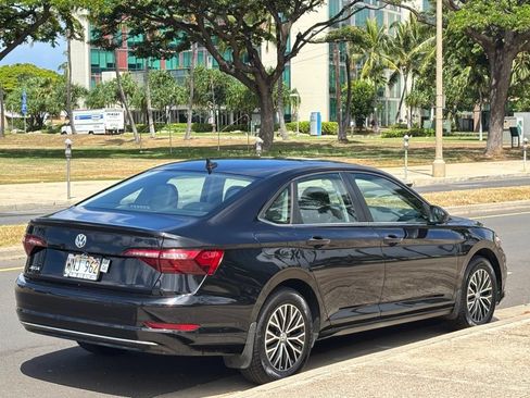Used 2021 Volkswagen Jetta SE FWD image 5
