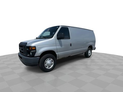 Used 2013 Ford E-250 and Econoline 250 w/ Commercial Cargo Van Pkg RWD image 4