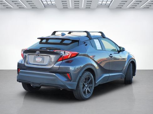 Used 2021 Toyota C-HR LE image 12