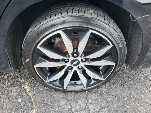 Used 2017 Chevrolet Malibu LT image 31