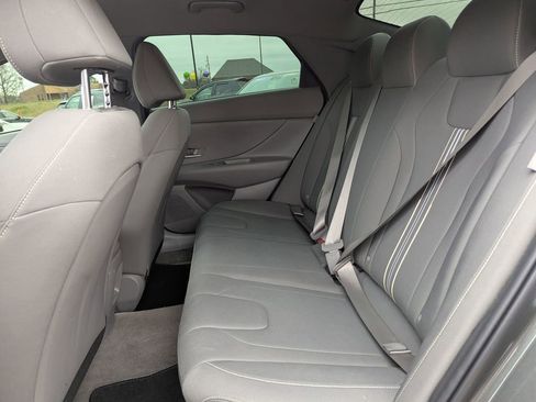 Used 2024 Hyundai Elantra SEL image 18