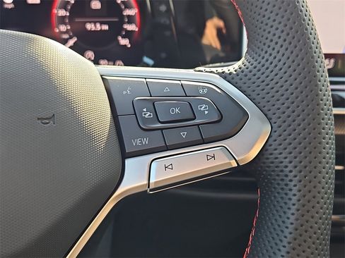 New 2025 Volkswagen GTI SE image 18