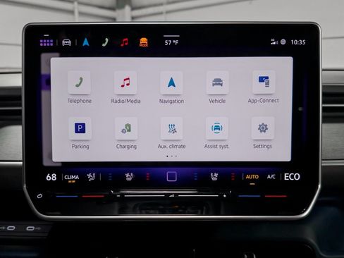 Used 2025 Volkswagen ID. Buzz Pro S image 9