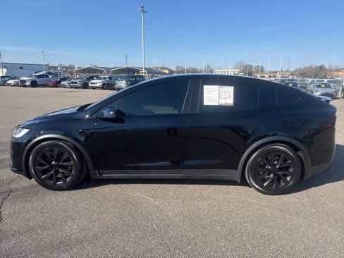 Used 2022 Tesla Model X image 2