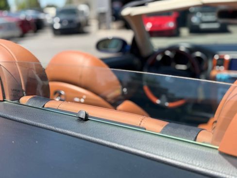 Used 2005 Lexus SC 430 Convertible w/ Preferred Accessory Pkg RWD image 31