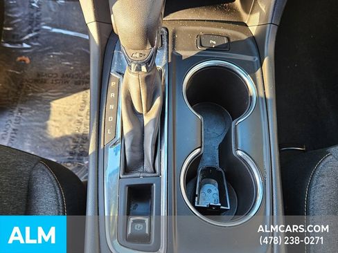 Used 2023 Chevrolet Equinox LT w/ LPO, Floor Liner Package image 21