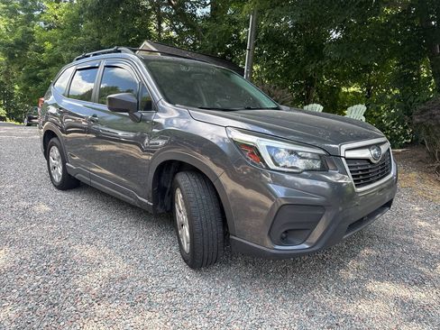 Used 2021 Subaru Forester AWD/4WD image 4