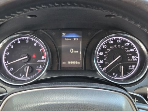 Used 2018 Toyota Camry SE FWD image 10