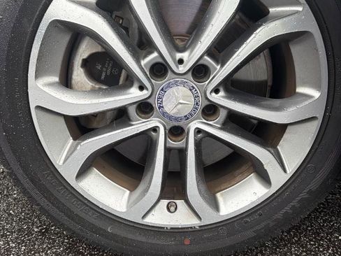 Used 2016 Mercedes-Benz C 300 4MATIC Sedan w/ Premium 1 Package image 23