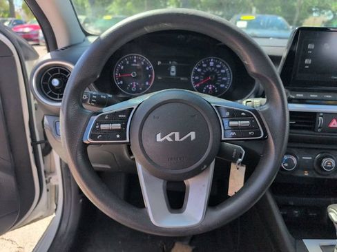 Used 2023 Kia Forte LXS w/ LXS Technology Package FWD image 12
