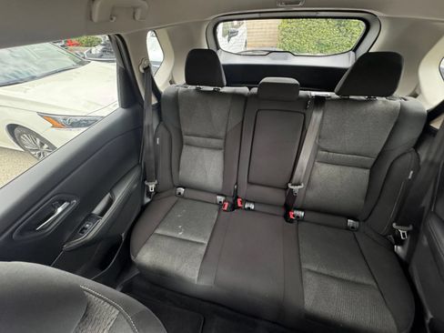 Used 2025 Nissan Rogue SV FWD image 36