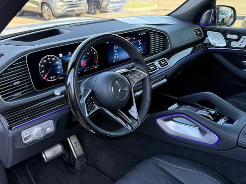 Used 2024 Mercedes-Benz Maybach GLS 600 4MATIC image 24