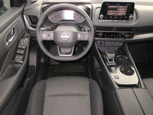 New 2026 Nissan Rogue SV w/ Cold Weather Package FWD image 11