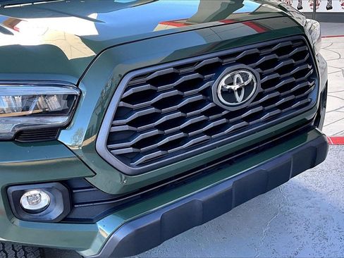 Certified 2021 Toyota Tacoma TRD Off-Road image 31