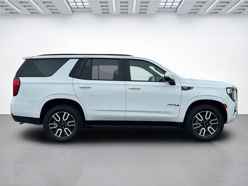 Used 2021 GMC Yukon AT4 w/ LPO, Illumination Package AWD/4WD image 3