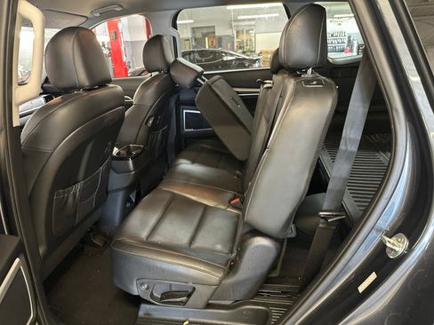 Used 2020 Kia Telluride LX FWD image 9